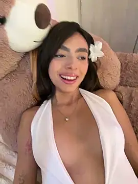 ZaraLuuv online show from 04-16-26, 09:39