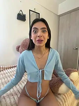 ZaraLuuv online show from 03-25-26, 06:18