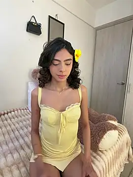 ZaraLuuv online show from 04-02-26, 06:03