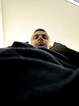 Snapshot of connor_steel2 chatting on 03-12-25, 12:36 connor steel2 online show from 03-12-25, 12:36