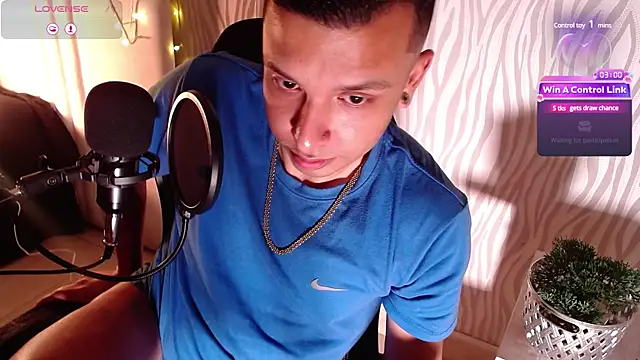 Snapshot of connor_steel2 chatting on 03-07-25, 11:27 connor steel2 online show from 03-07-25, 11:27