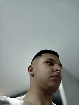 Snapshot of connor_steel2 chatting on 03-07-25, 01:09 connor steel2 online show from 03-07-25, 01:09