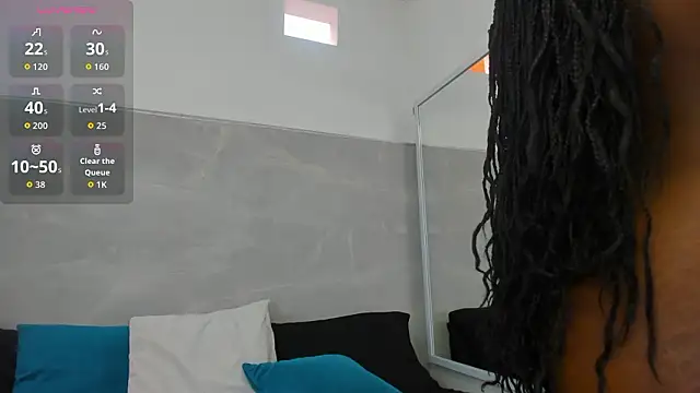 Liz ortega30 online show from 02-12-26, 12:27