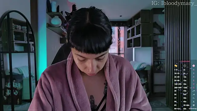 Saraa Desiree online show from 06-10-26, 02:40