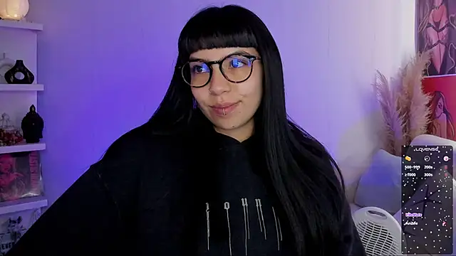 Snapshot of Saraa_Desiree chatting on 09-23-25, 12:34 Saraa Desiree online show from 09-23-25, 12:34