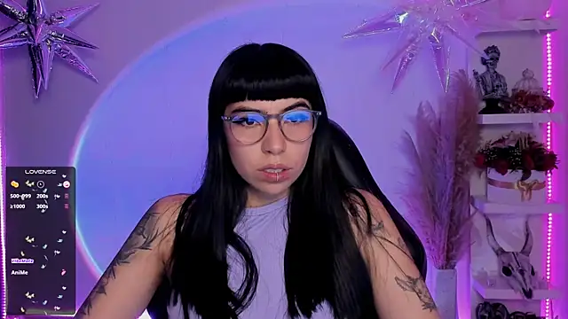 Snapshot of Saraa_Desiree chatting on 03-17-25, 11:13 Saraa Desiree online show from 03-17-25, 11:13