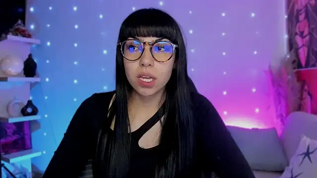 Snapshot of Saraa_Desiree chatting on 10-23-25, 07:23 Saraa Desiree online show from 10-23-25, 07:23