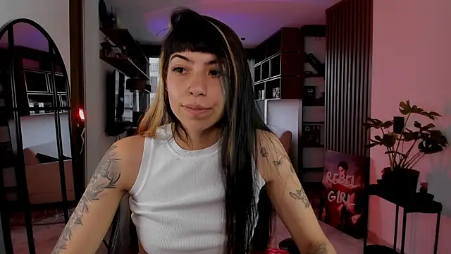 Saraa Desiree online show from 02-14-26, 08:53