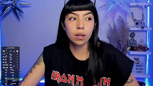 Snapshot of Saraa_Desiree chatting on 03-06-25, 02:09 Saraa Desiree online show from 03-06-25, 02:09
