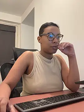 Melia Rayne online show from 04-02-26, 10:22