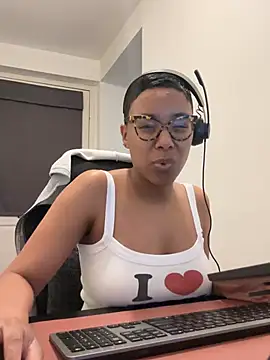 Melia Rayne online show from 03-23-26, 10:15