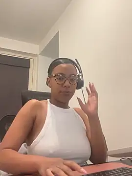 Melia Rayne online show from 05-07-26, 09:45