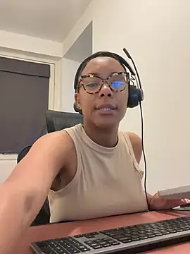 Melia Rayne online show from 05-11-26, 09:54