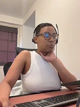 Melia Rayne online show from 03-30-26, 09:33