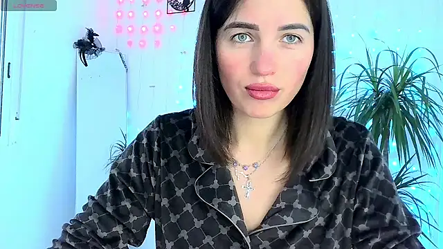 neferutt online show from 11-20-25, 11:00