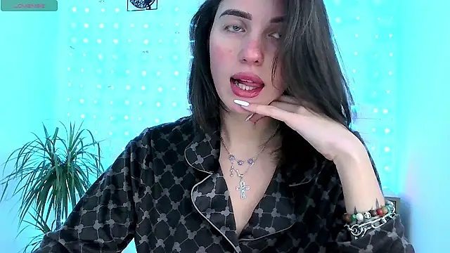 neferutt online show from 11-28-25, 02:39