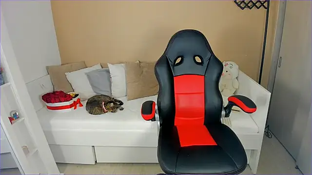 ValentinaMilann online show from 09-23-25, 10:50