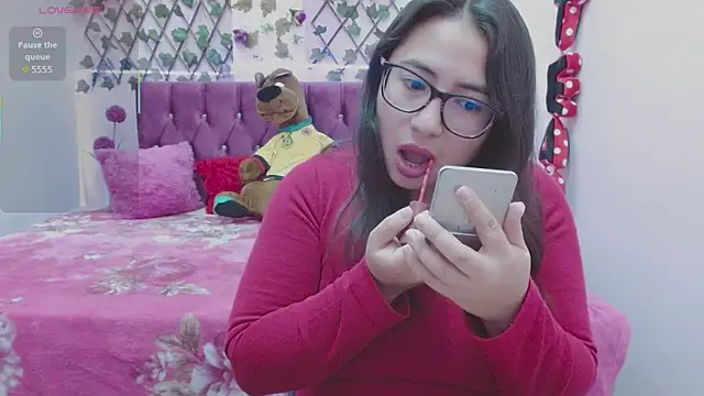 Snapshot of Anny__cute chatting on 09-09-25, 08:29 Anny cute online show from 09-09-25, 08:29