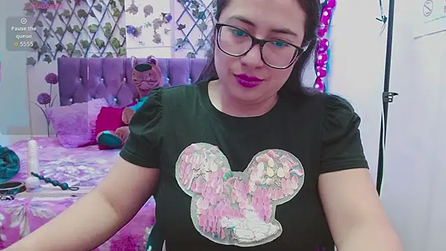 Snapshot of Anny__cute chatting on 10-01-25, 08:35 Anny cute online show from 10-01-25, 08:35