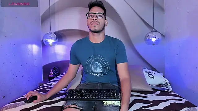 ETHAN DRAVEN online show from 09-30-25, 06:58