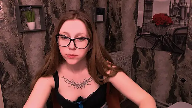 Snapshot of _MiraGold_ chatting on 03-11-25, 10:51 MiraGold online show from 03-11-25, 10:51