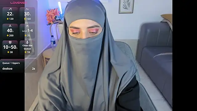 salma arabicc online show from 11-18-25, 04:27