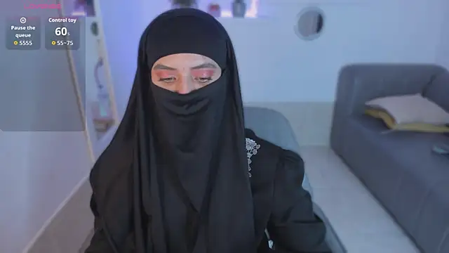 salma arabicc online show from 10-13-25, 04:14