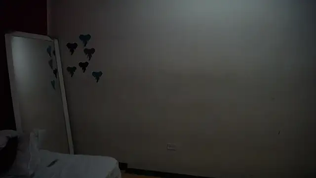 tiny sarah1 online show from 02-24-26, 07:59