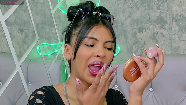 Devil AliceXo online show from 11-06-25, 09:08