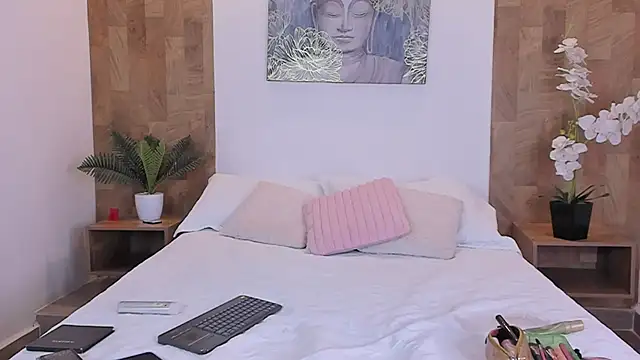 isabella winkler online show from 03-23-26, 11:43