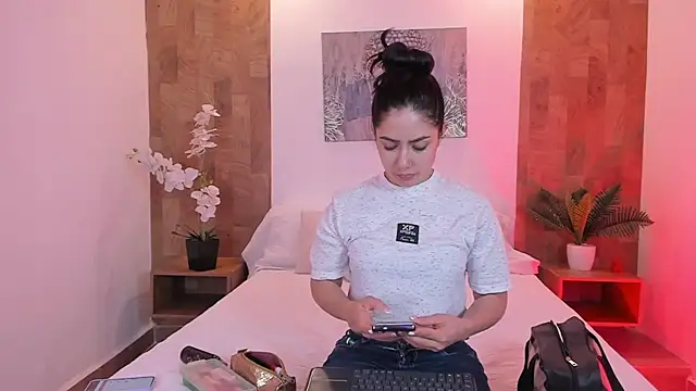 isabella winkler online show from 03-22-26, 11:56