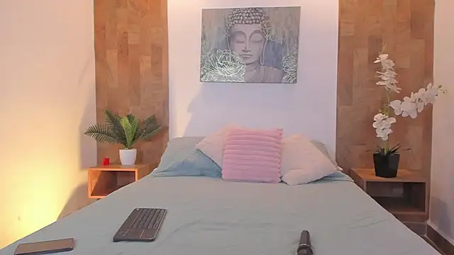 isabella winkler online show from 04-07-26, 11:56