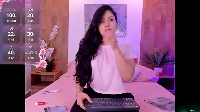 isabella winkler online show from 04-28-26, 11:03