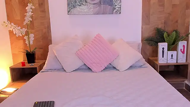 Snapshot of isabella_winkler chatting on 01-16-26, 11:14 isabella winkler online show from 01-16-26, 11:14