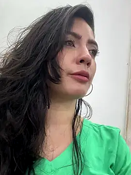 isabella winkler online show from 09-30-25, 02:45