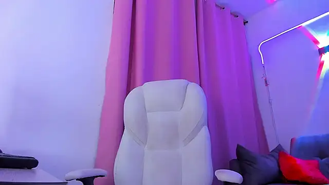 gaaby foxx online show from 10-07-25, 01:23