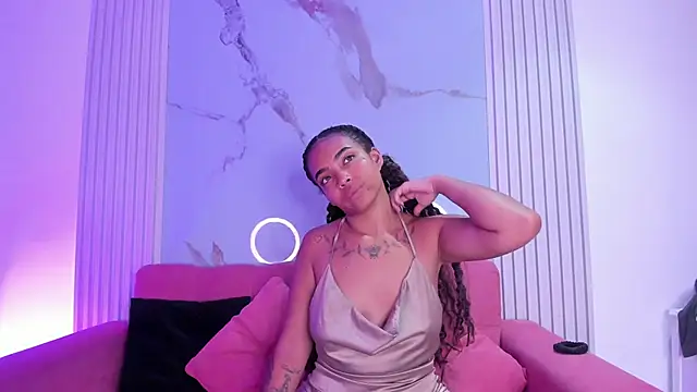 SarahLynn7 online show from 03-12-26, 01:33