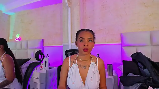 SarahLynn7 online show from 03-21-25, 08:50