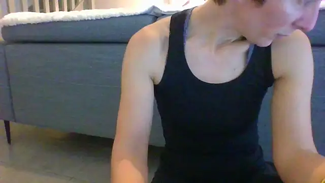 Valentinette online show from 12-01-25, 08:26