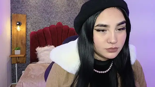 elaia muller  online show from 11-26-25, 03:28