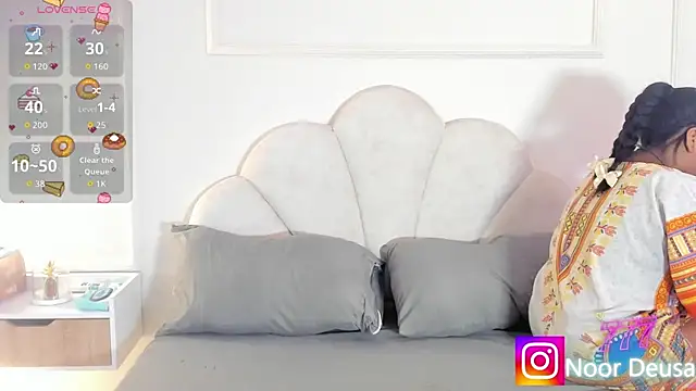 Candaceoweens online show from 04-07-26, 04:14