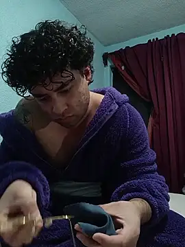 Snapshot of DocPepino chatting on 11-05-25, 04:26 DocPepino online show from 11-05-25, 04:26