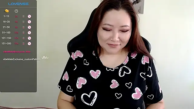 Snapshot of LisaAsianFlower chatting on 05-19-26, 05:03 LisaAsianFlower online show from 05-19-26, 05:03