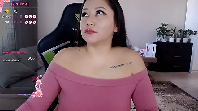 LisaAsianFlower online show from 09-18-25, 03:42