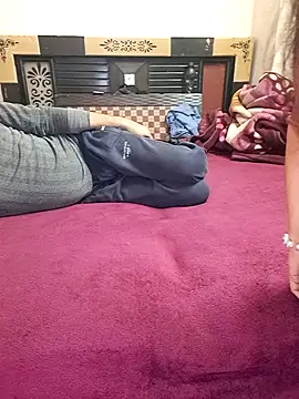 Cute-Zarina online show from 12-20-25, 06:33