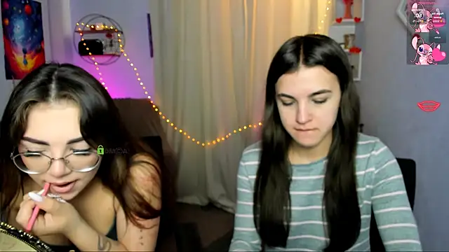 Snapshot of kiki_swan chatting on 04-14-26, 06:07 kiki swan online show from 04-14-26, 06:07