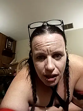 Snapshot of cattlegurl chatting on 03-05-25, 07:38 cattlegurl online show from 03-05-25, 07:38