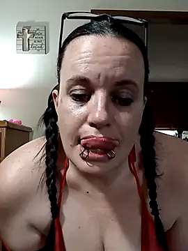 Snapshot of cattlegurl chatting on 03-04-25, 08:27 cattlegurl online show from 03-04-25, 08:27