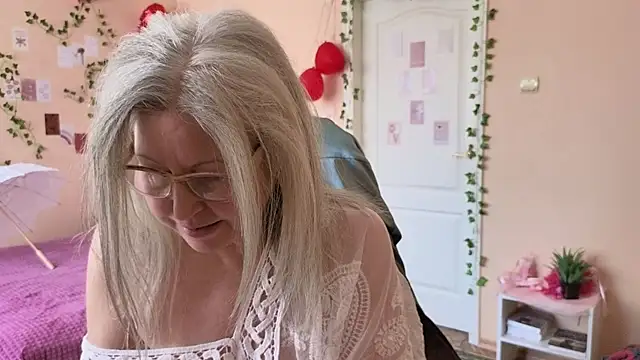 Wane Witch online show from 03-09-26, 10:52