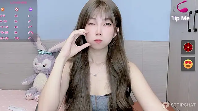 Evelyn-168 online show from 10-04-25, 02:07